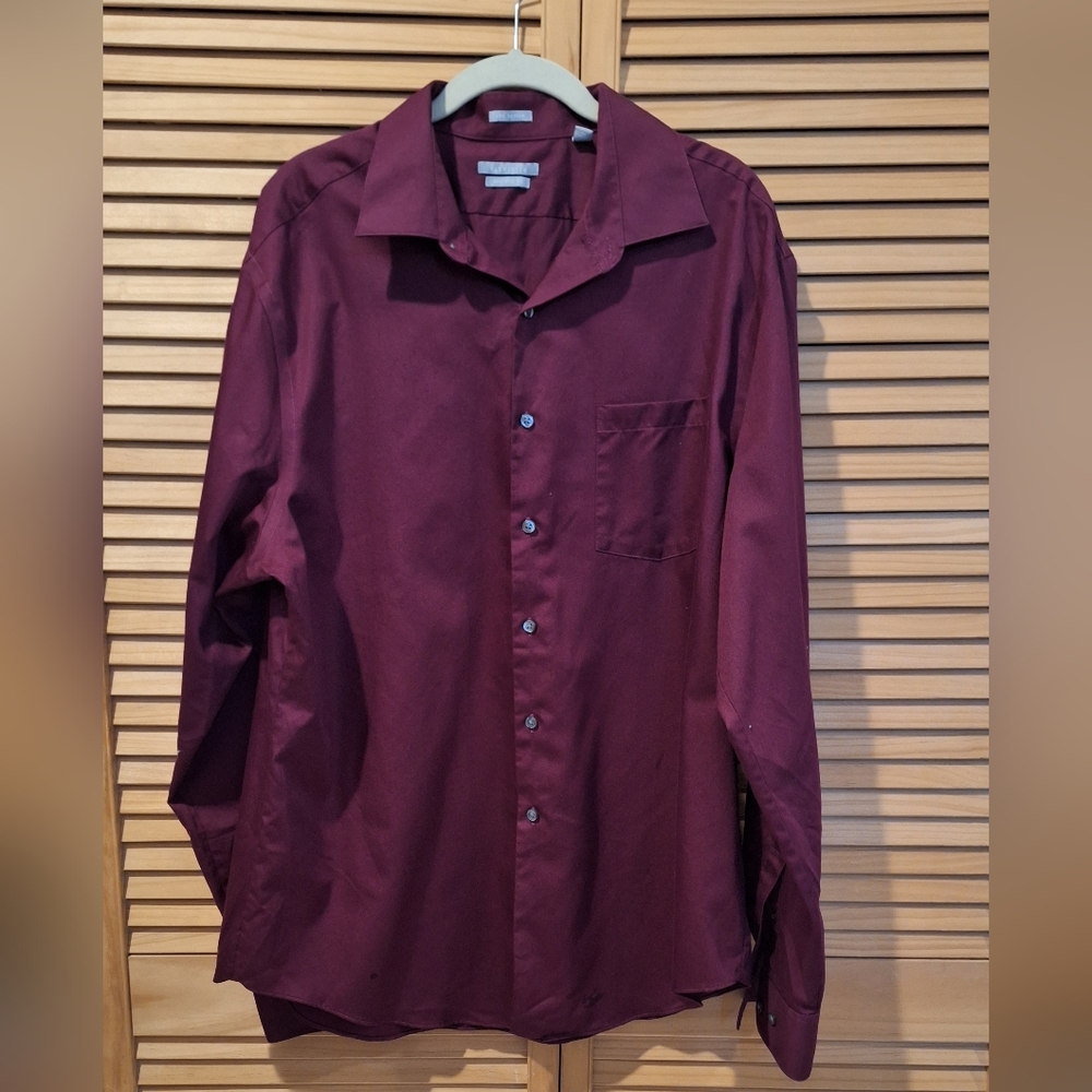 Van Heusen Athlectic Fit, Long Sleeve Button Down Shirt,  Size 17.5 36/37